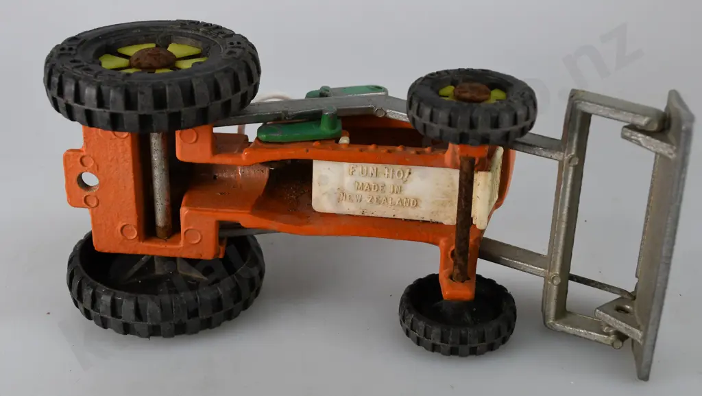 FUN HO TRACTORS Image 1++