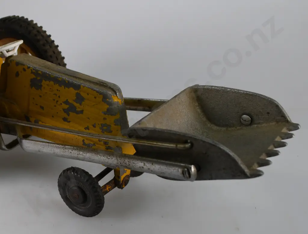 FUN HO LARGE FRONT END LOADER Image 1++