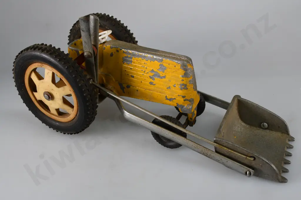 FUN HO LARGE FRONT END LOADER Image 1++