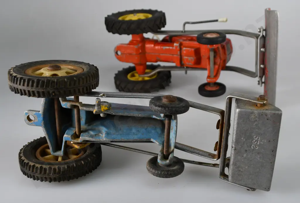 FUN HO TRACTORS Image 1++