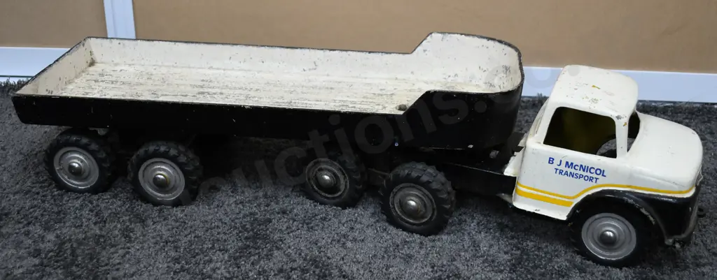 FUN HO GIANT ARTICULATED TRUCK Image 1++