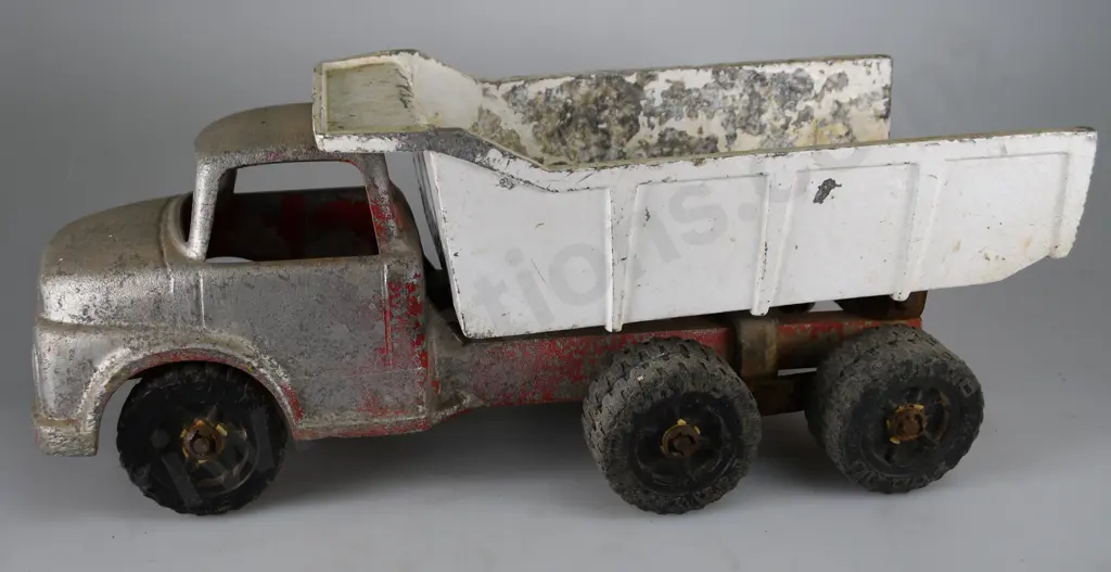 FUN HO GIANT TRUCKS Image 1++