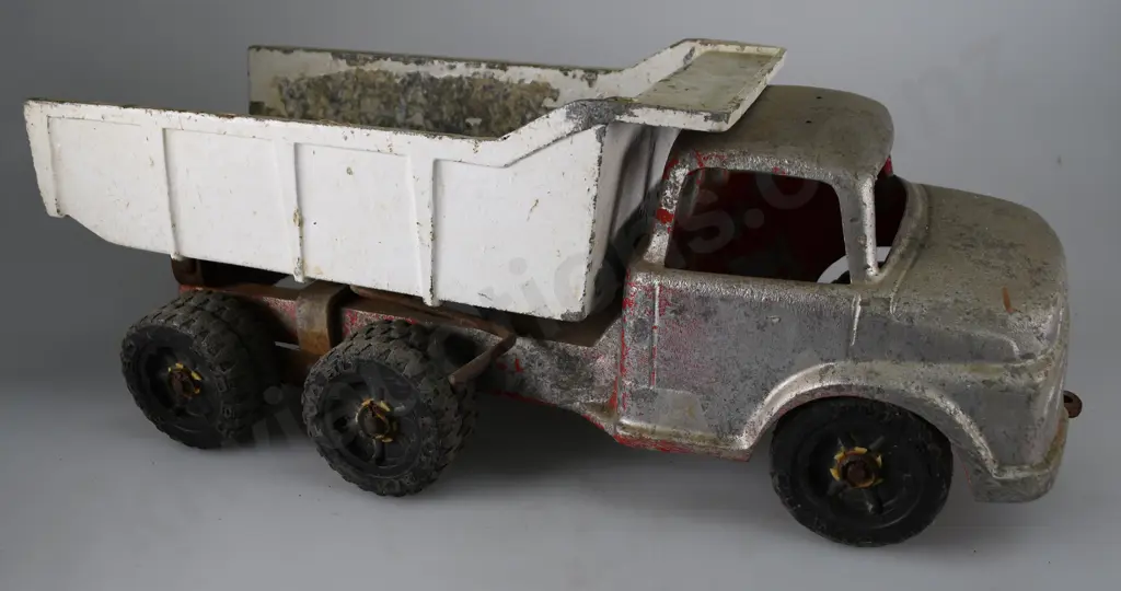 FUN HO GIANT TRUCKS Image 1++