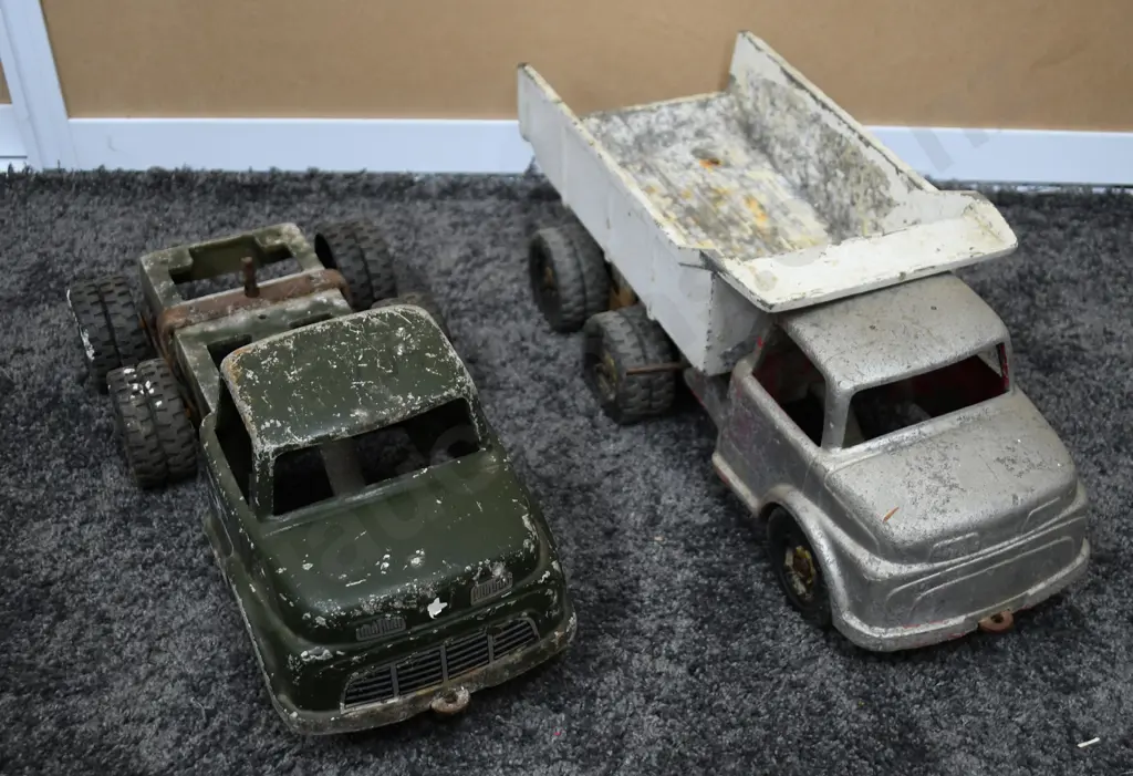 FUN HO GIANT TRUCKS Image 1++