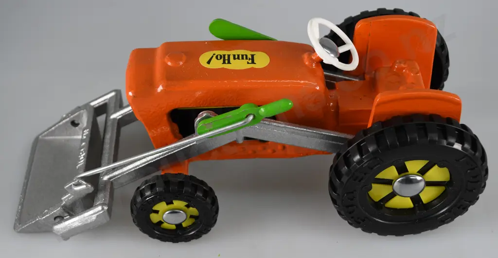 FUN HO TRACTORS Image 1++