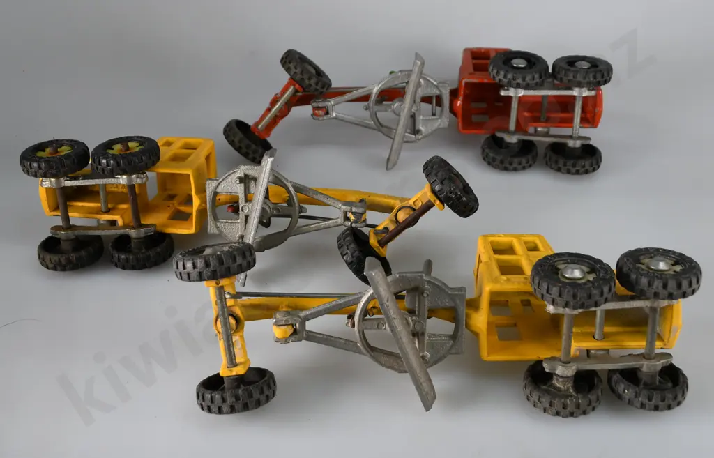 FUN HO ROAD GRADERS Image 1++