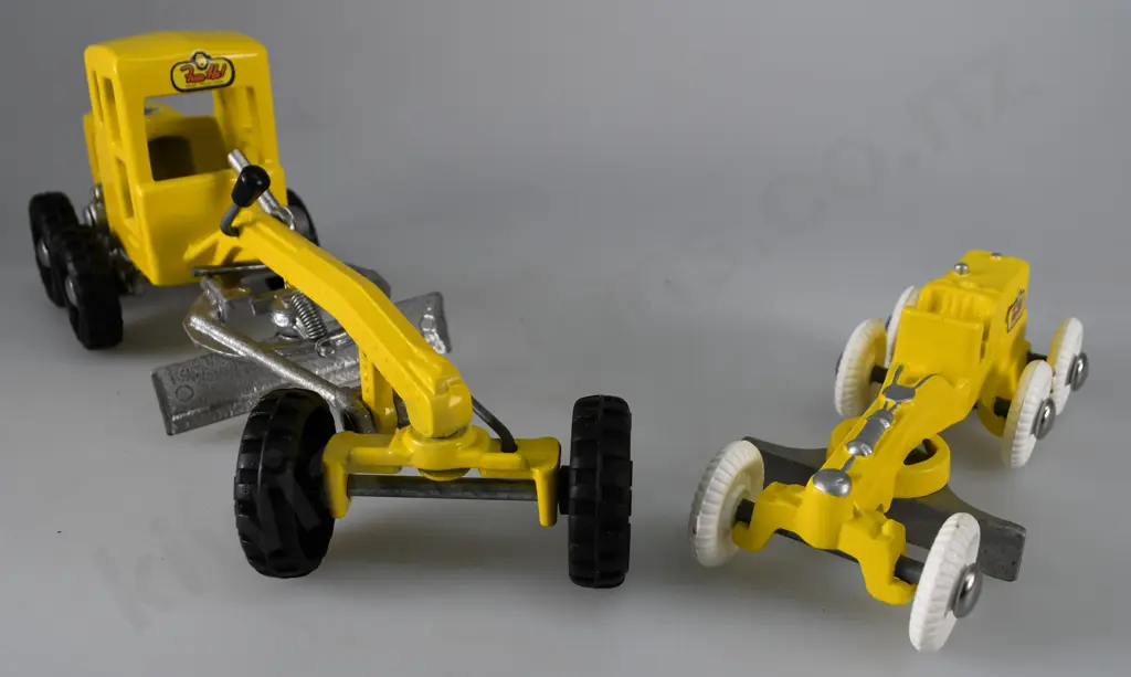 FUN HO ROAD GRADERS Image 1++