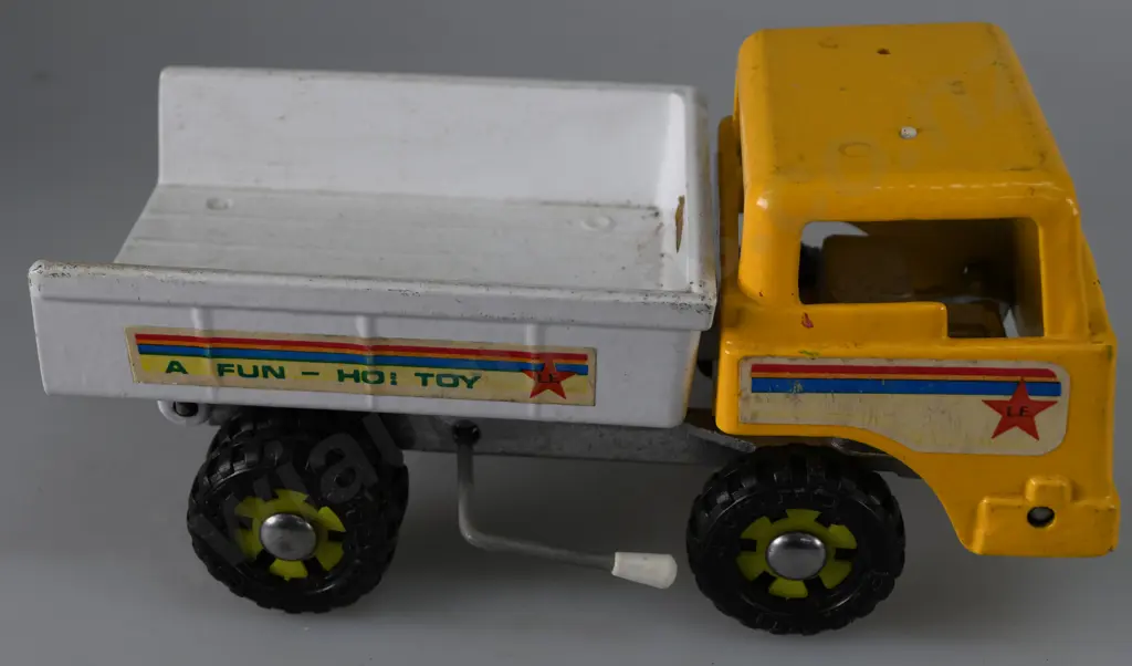 FUN HO TIP TRUCKS Image 1++