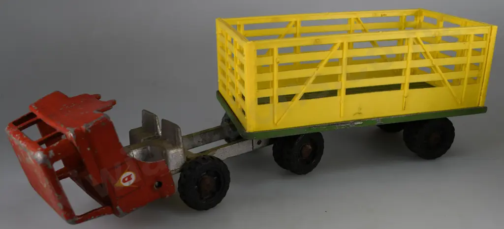 FUN HO FORD ARCTICULATED CATTLE TRUCK & TRAILER Image 1++