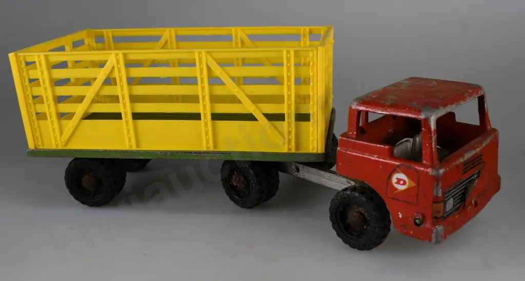 FUN HO FORD ARCTICULATED CATTLE TRUCK & TRAILER Image 1++