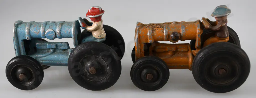 FUN HO SMALL TRACTORS Image 1++