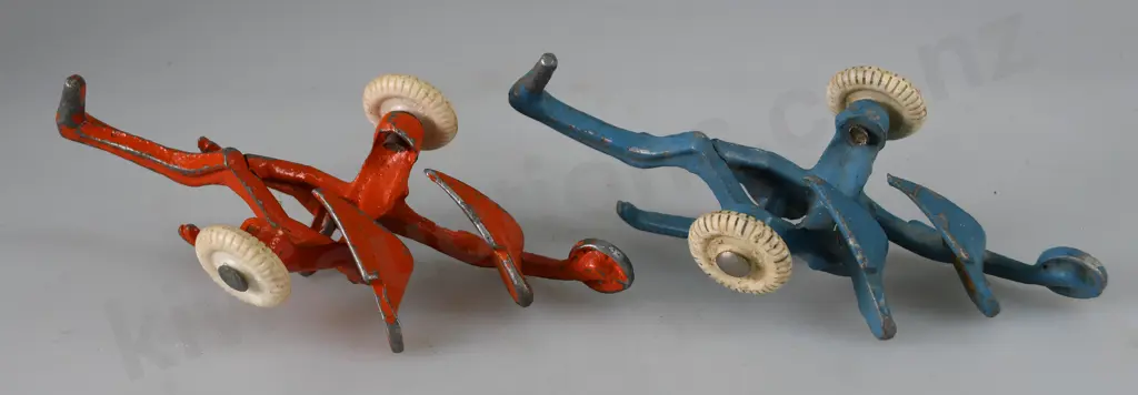 FUN HO FARM IMPLEMENTS FARROW PLOUGHS Image 1++