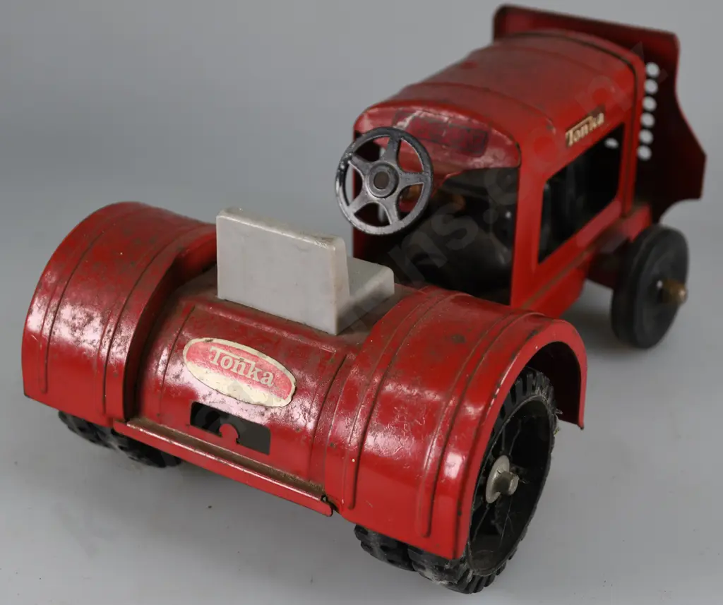 TONKA TOY TRACTOR Image 1++