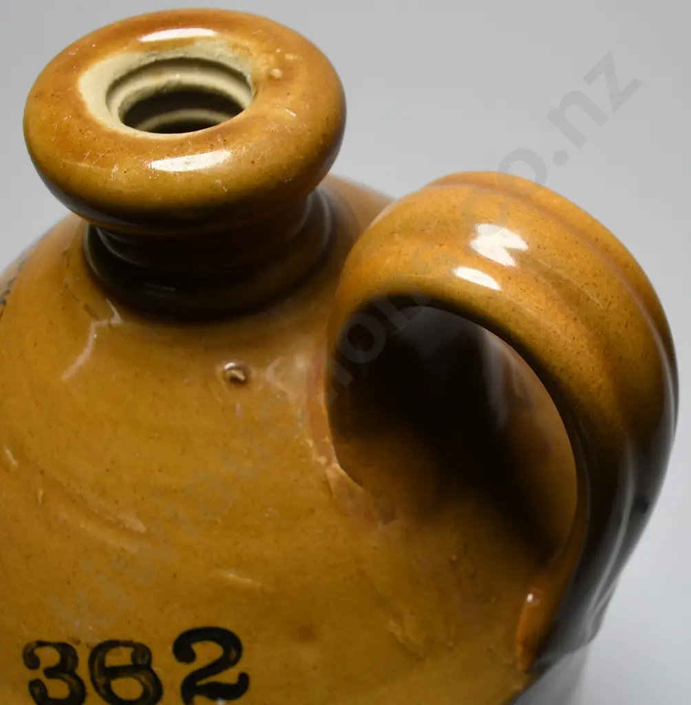 KEMP GORE STONE JAR Image 1++