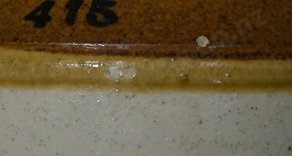 QULITER MATURA STONE JAR Image 1++