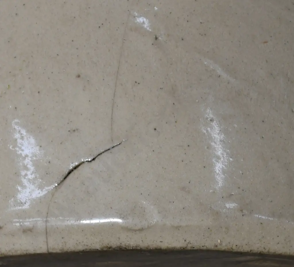 QUILTER MATARUA STONE JAR Image 1++
