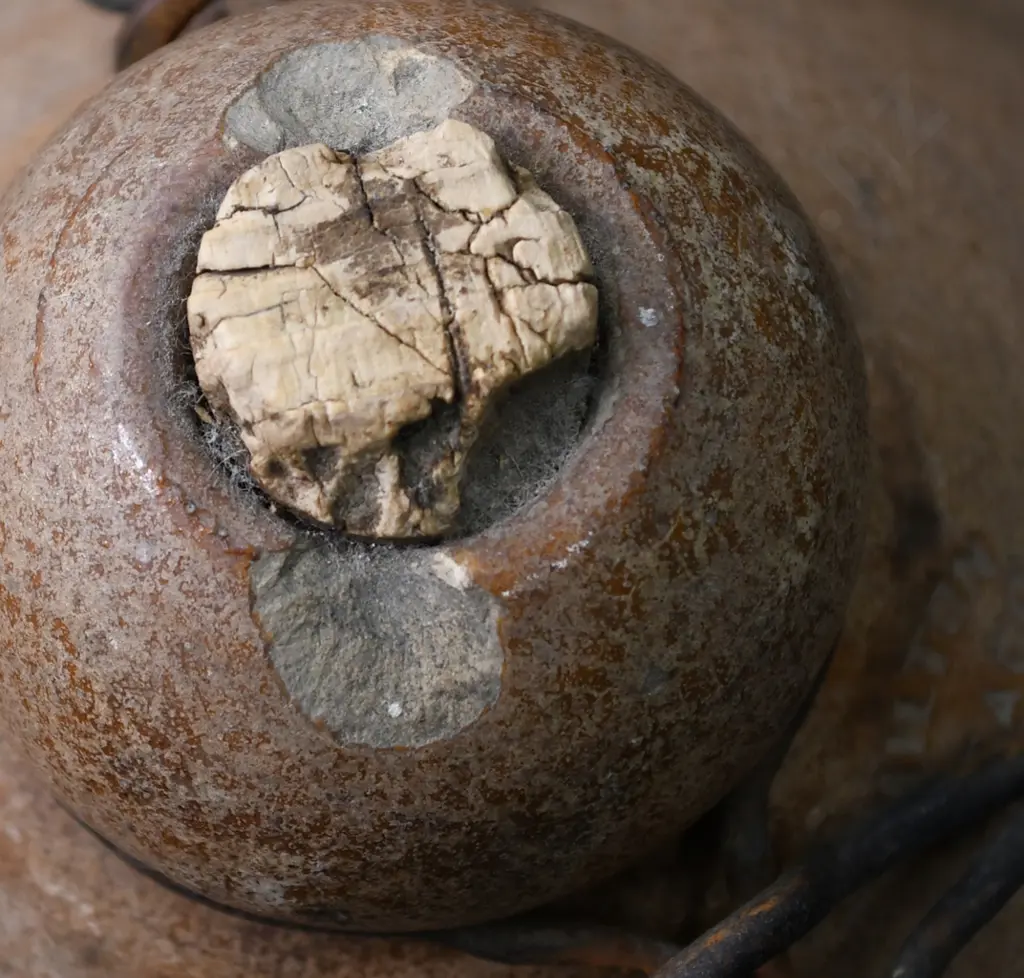 GRANT & MAYNARD ALEXANDRA STONE JAR Image 1++