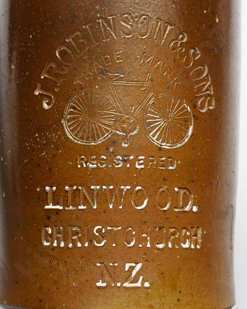 ROBINSON CHRISTCHURCH GINGER BEER Image 1++