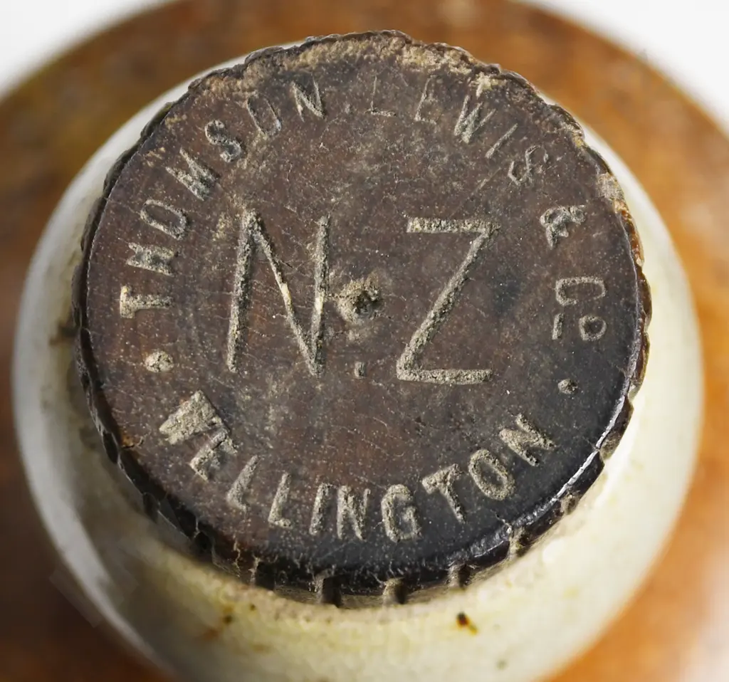 THOMSON LEWIS WELLINGTON GINGER BEER Image 1++