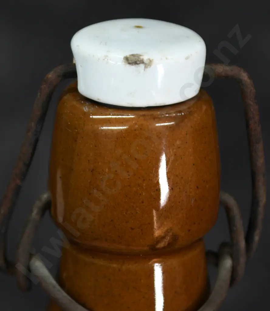 THOMSON LEWIS GINGER BEER Image 1++