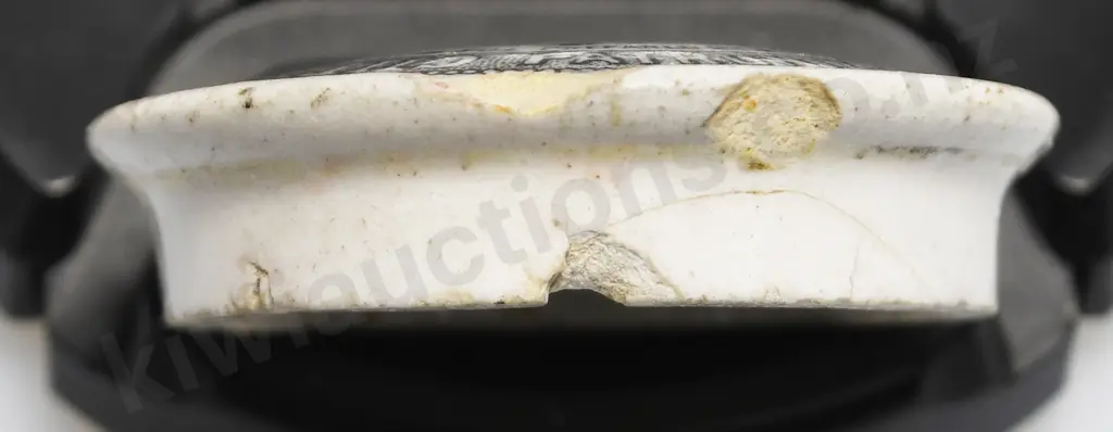 FREE SAMPLE QUEENS HEAD POT LID & BASE Image 1++