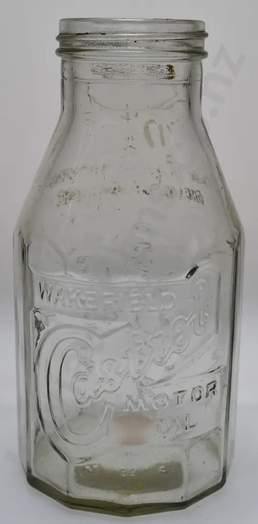 QUART CASTROL OIL BOTTLE Image 1++