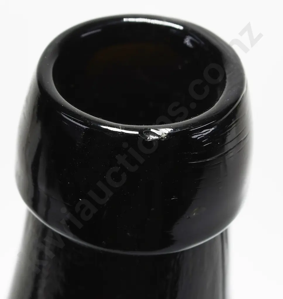BLACK GLASS SKITTLE Image 1++