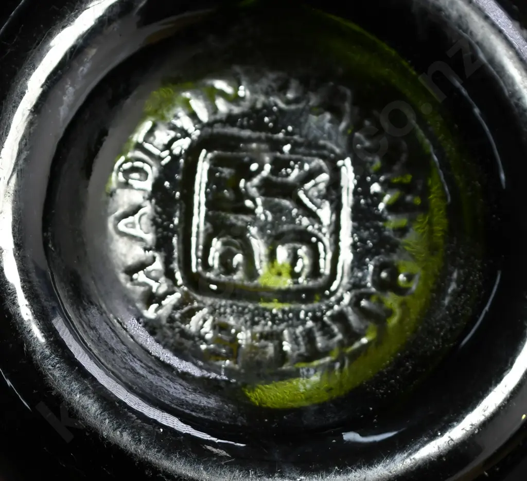 MCGAVIN DUNEDIN CROWN TOP BEERS Image 1++
