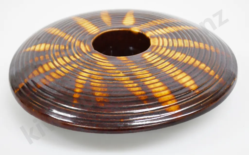 LUKE ADAMS DISCOID VASE Image 1++