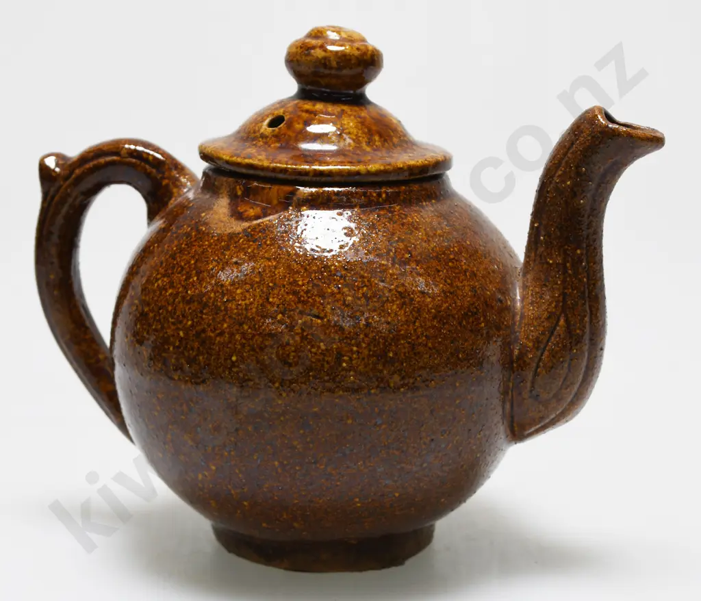 LUKE ADAMS TEAPOT Image 1++