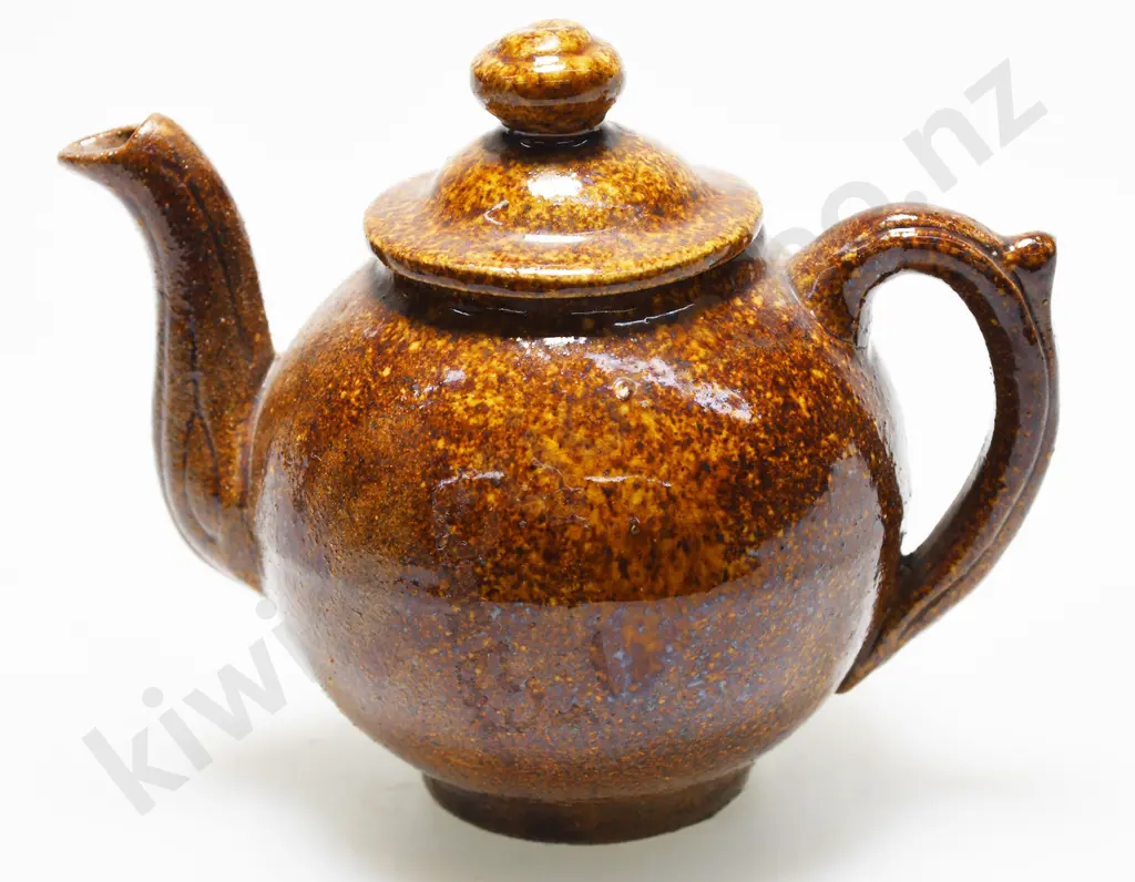 LUKE ADAMS TEAPOT Image 1++