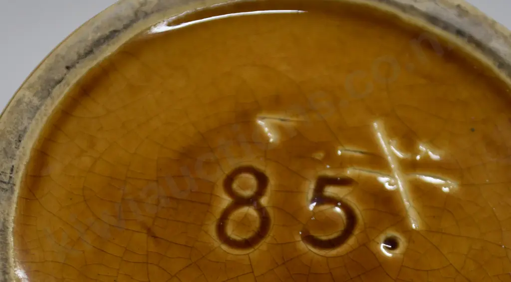 CROWN LYNN VASE NUMBER 85 Image 1++