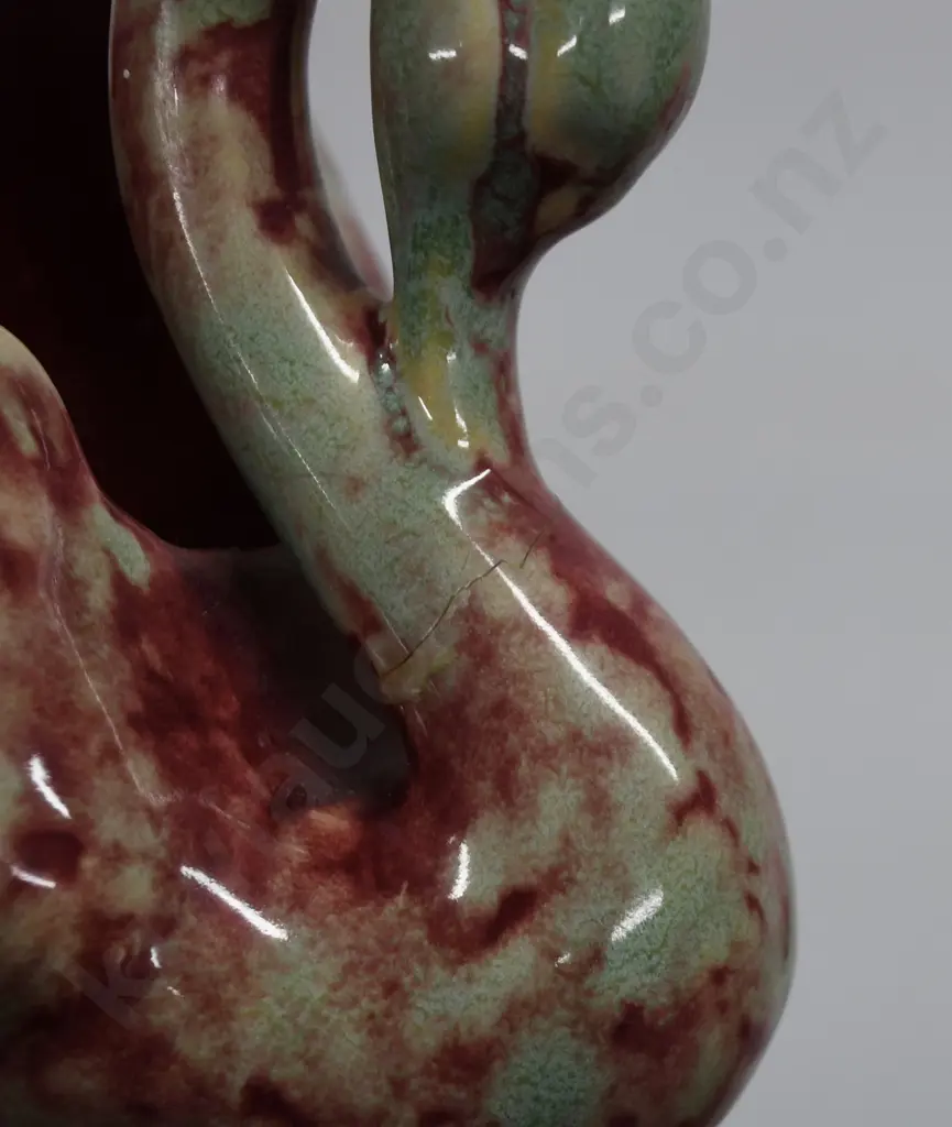 CROWN LYNN TRICKLE GLAZED SWAN Image 1++