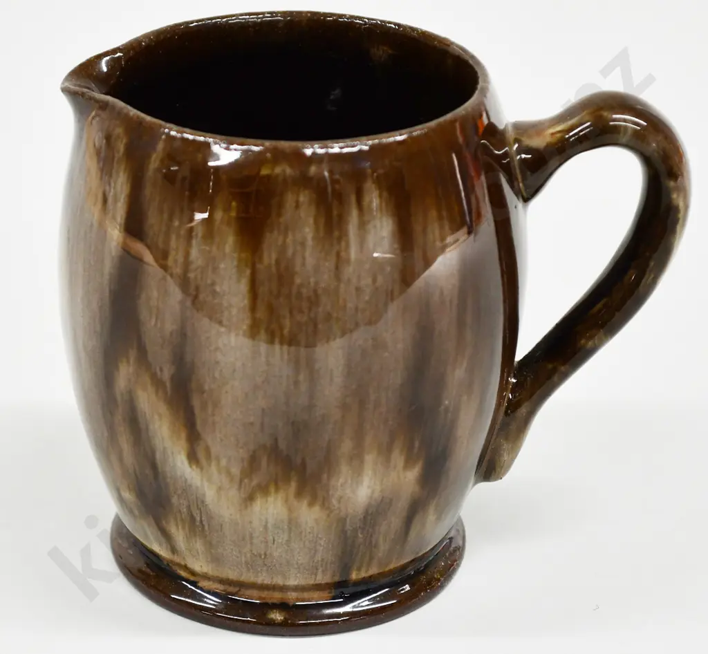 AMALGAMATED POTTERIES JUG Image 1++