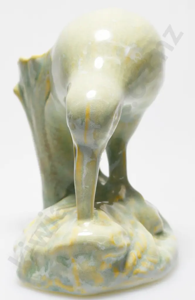 CROWN LYNN TRICKLE GLAZED KIWI Image 1++