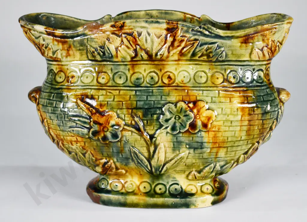 WOODNORTH POTTERY VASE Image 1++