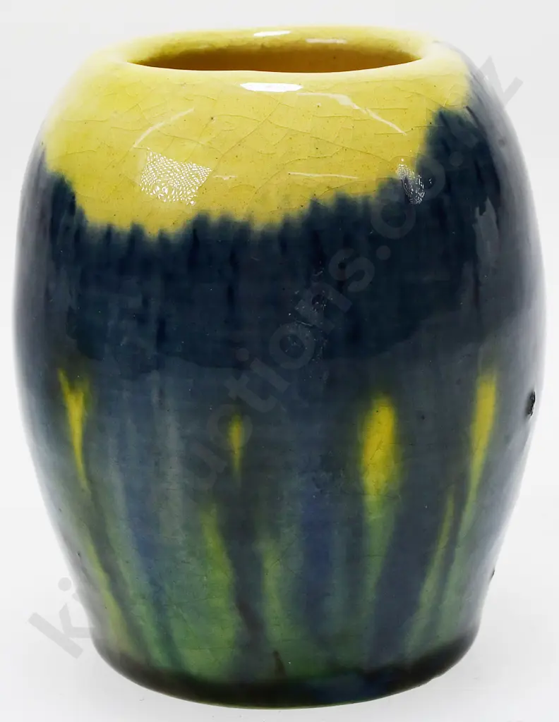 RANCICH AUCKLAND VASE Image 1++