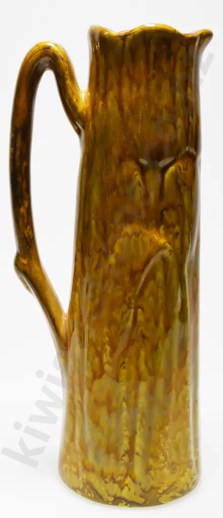 CROWN LYNN TRICKLE GLAZED JUG Image 1++