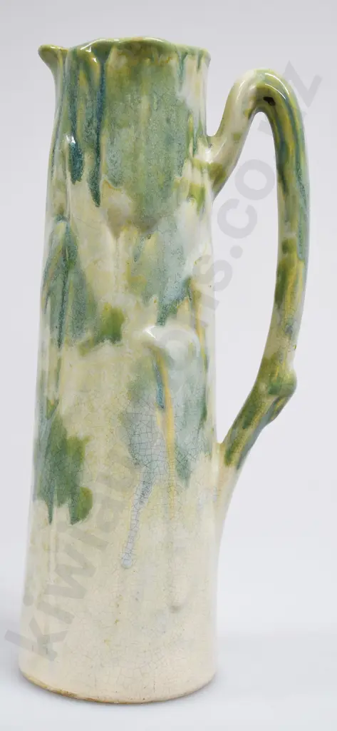 CROWN LYNN TRICKLE GLAZED JUG Image 1++