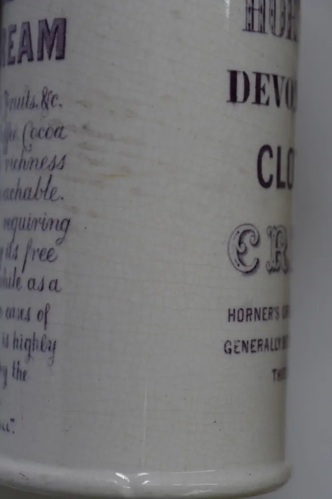 CREAM POT & FURNITURE POLISH Image 1++