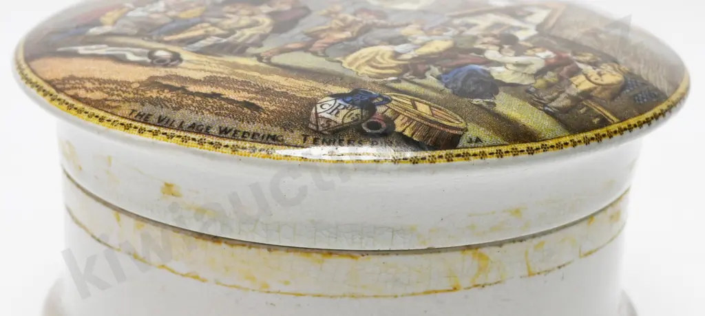 PRATT LID THE VILLAGE WEDDING Image 1++