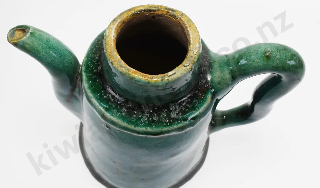 CHINESE MINIATURE TEAPOT Image 1++