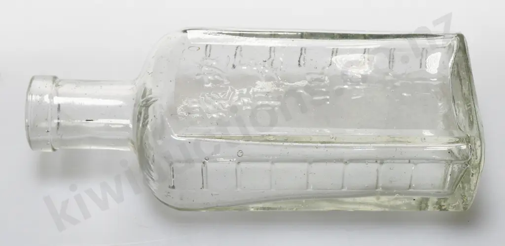 CHINESE GLASS BOTTLES Image 1++