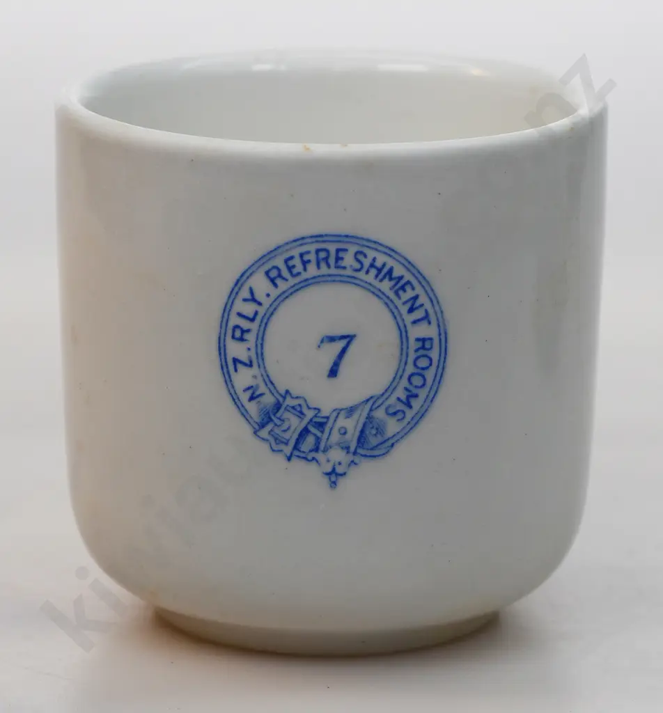 NZ RAILWAYREFRESHMENT ROOMS CUP Image 1++
