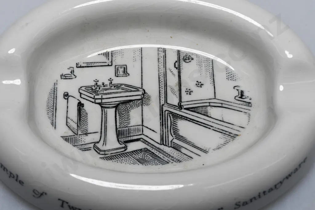 TWYFORDS VITROMANT SANITARYWARE ADVERTISING ASHTRAY Image 1++