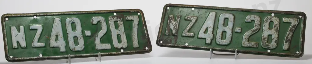 1925 NZ GOVT NUMBER PLATES Image 1++