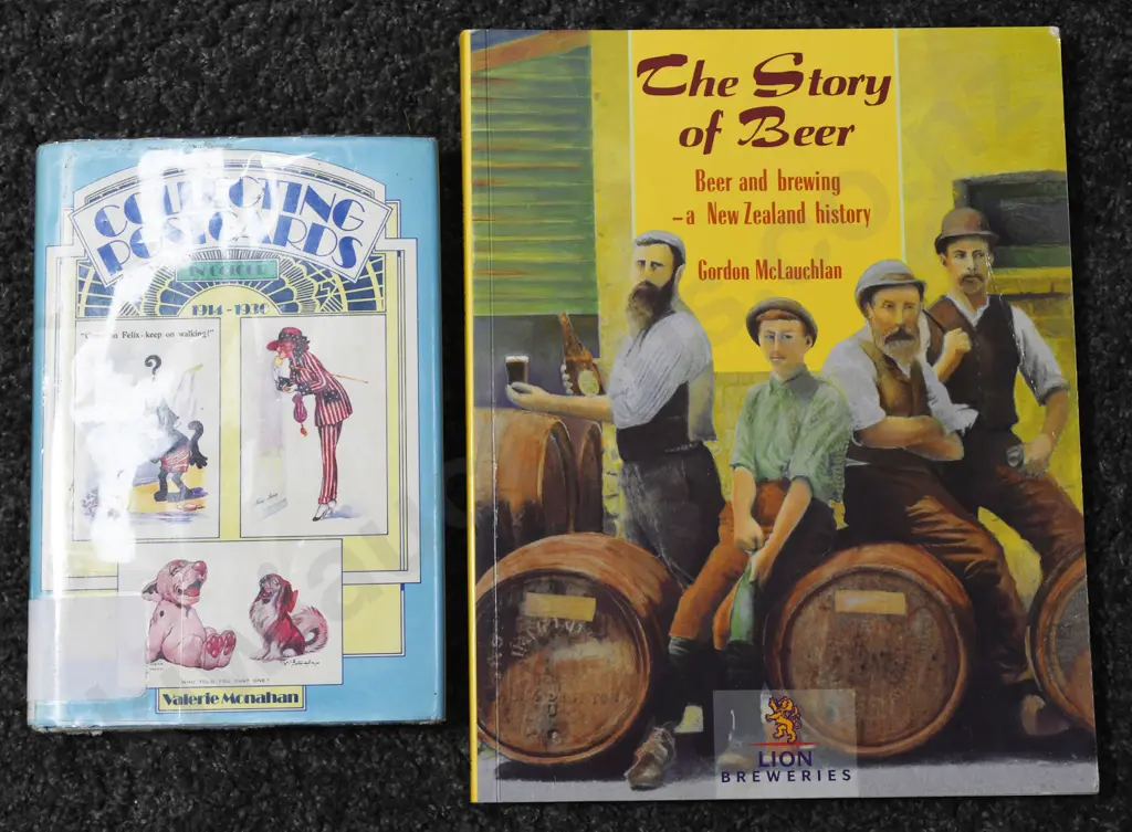 NZ BOTTLE & COLLECTABLE BOOKS Image 1++